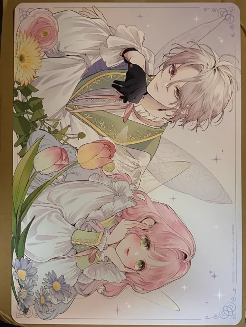 速度挺快的，包装也特别好，泡沫袋包得很严实，立牌和纸片基本无伤到手！！特别好的一次体验！下次还来嘿嘿