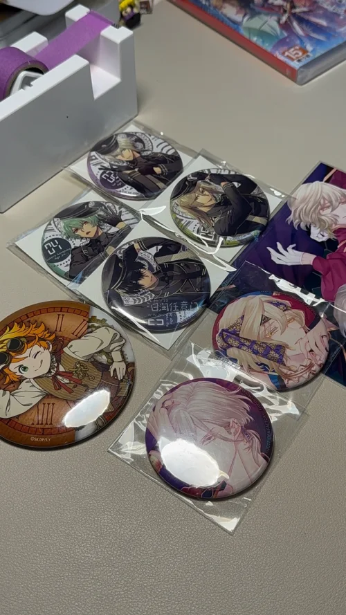 这箱等了好久，其实一直很担心因为有好多纸片，走的ems过来的，也是体验了一把拆信封，都安全下车了很满意