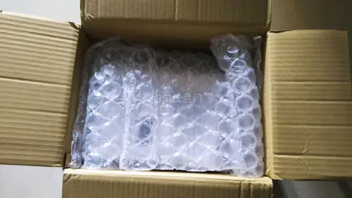 本来以为海运会很慢，但是半个月就送到了实在出乎所料。挖煤姬很好用，除了买商品合单交运费其他都不用自己操作。快递包装的非常用心，纸箱很硬里面还加了气泡垫保护的非常好。运的是书四角保护的都很好，非常开心。还在挖煤姬继续淘咯耶