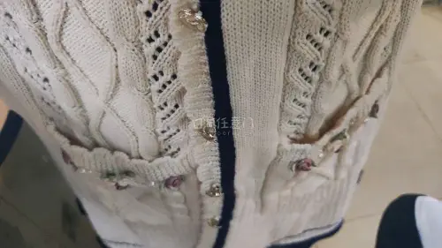 第一次在任意门买的衣服到啦！