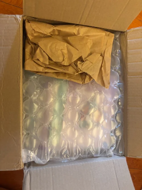 这次是买了龙珠一番赏 奇妙幻想的最终赏 童年时期的筋斗云小悟空和琪琪 真的是太可爱了 打包很棒， 还有好多小赏 的好喜欢