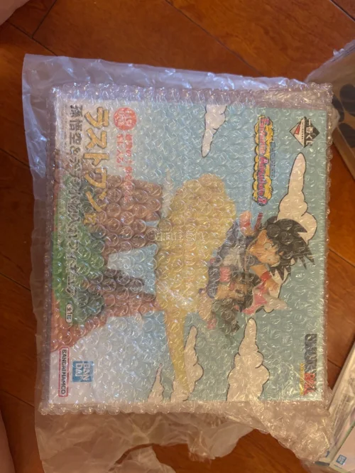 这次是买了龙珠一番赏 奇妙幻想的最终赏 童年时期的筋斗云小悟空和琪琪 真的是太可爱了 打包很棒， 还有好多小赏 的好喜欢
