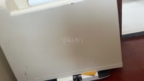 我美美的4针折叠花卡机，它机头?金属的质感，和塑料机的方便收到太惊喜了，一点也没有破损，颜值在线，大爱挖煤机