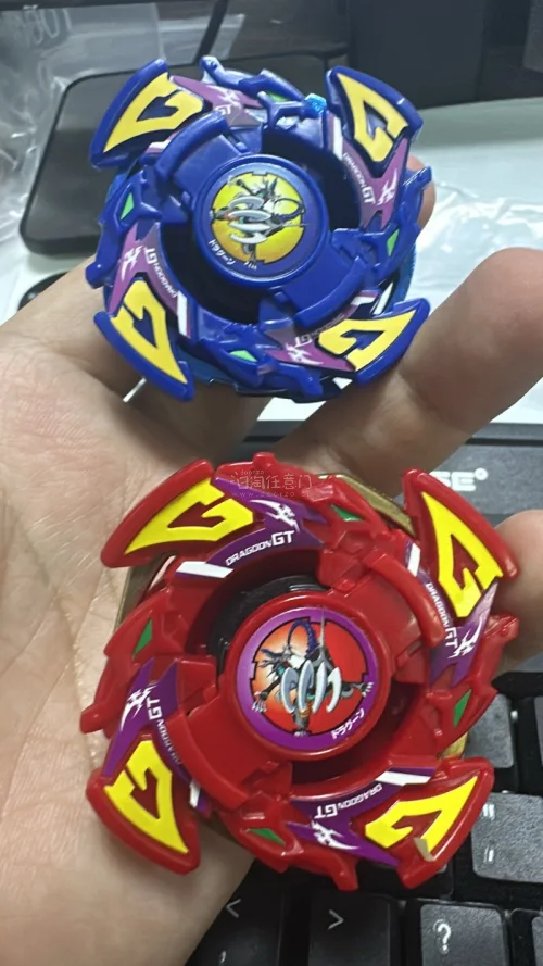 一次性二个异色龙gt到了，换上相对应的异色电镀配重块和异色贴纸，真帅气逼人！太帅啦～红蓝相映分外有趣