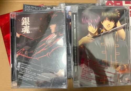 买了一些cd和dvd，发货到收货差不多七天吧，还挺快的，因为是易碎品选择了保留包装，拿到手里没有一张盒碎，很满意了～