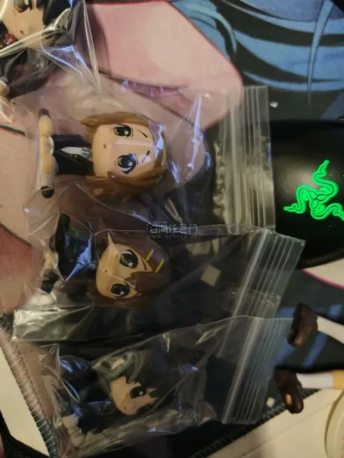 到了一盒轻音的粘土人 平泽唯跟琴吹紬的学园祭 好好看 还有一些手办 收集进度又加一了，可爱的轻音谁不喜欢呢 这次用的竹蜻蜓专线 包的很严 很好没损坏非常满意