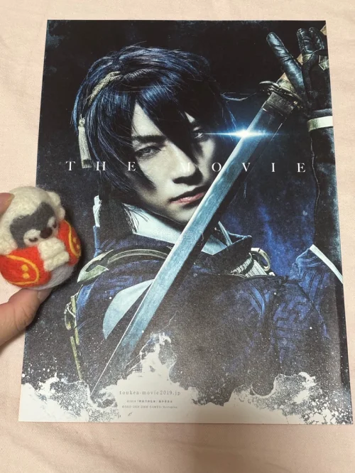 无折痕无压痕四角尖尖的到我手上了！极其好价的十分美味。竹蜻蜓包装也很好，泡沫纸包了好几层，物流也很快，一个月不到就到手上了。