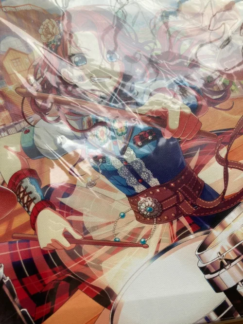 这次在挖煤姬购买的是BanG Dream宇田川巴的帆布画，于罗针盘郡山店购入。在【最美四月天】欣赏美丽的帆布画真是太好了！选择了竹蜻蜓路线，还是比较好用的