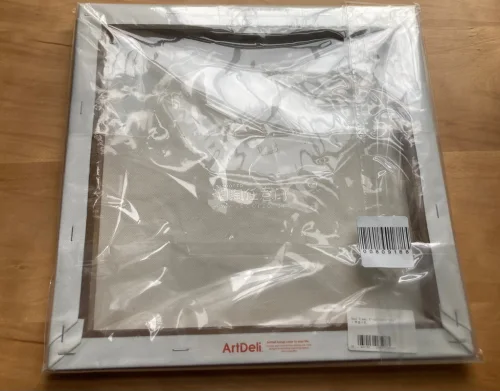 这次在挖煤姬购买的是BanG Dream宇田川巴的帆布画，于罗针盘郡山店购入。在【最美四月天】欣赏美丽的帆布画真是太好了！选择了竹蜻蜓路线，还是比较好用的