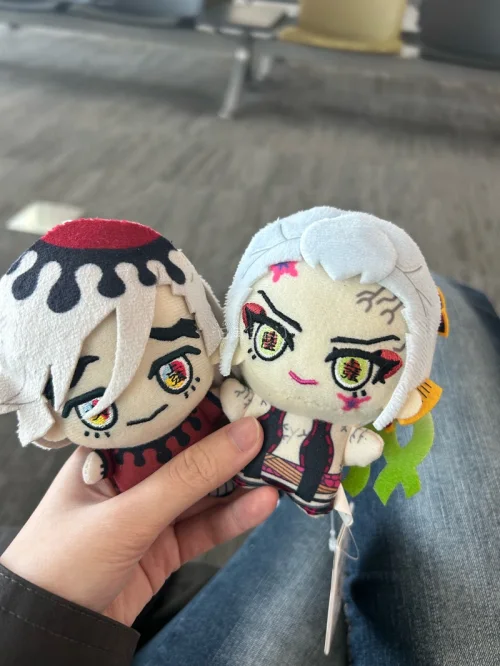 本次购物体验极佳，商品质量超出预期，包装严实无破损。发货速度快，物流配送及时，客服态度温和耐心，整体性价比很高，回购意愿强烈。