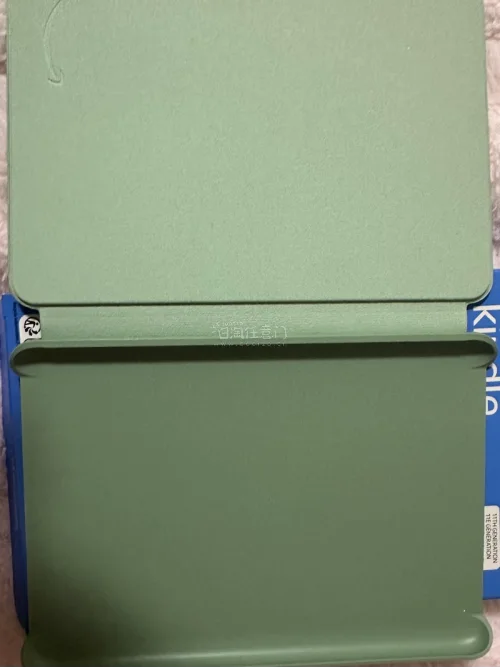 非常满意的一次购物体验，页面简洁易懂。刷新率高，代切也很快。购买后一些后续轨迹都能知道。快递也挺满意，包装的非常好
