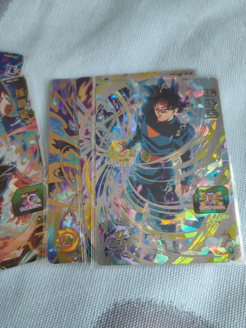 任意门的活动优惠非常多，趁着活动又是买了许多卡片，下单迅速，入库快，合单效率，默认ems物流，整体时效有保证，非常不错，继续支持任意门。