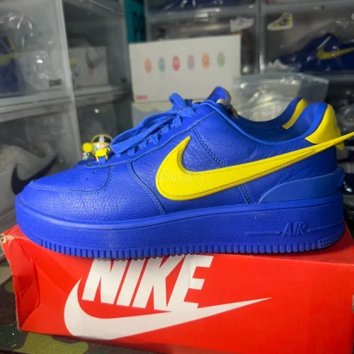 偶然发现这个app的刚下载的时候就送我优惠卷 还有积分 一登进去就很简洁明了 还价功能与留言功能齐全 沟通无障碍 而且最主要的就是淘到的东西都很性价比 有翻译功能 非常的好用 从我购买到拿到也很快的 拿到之后非常的满意? 会多用推荐给朋友的