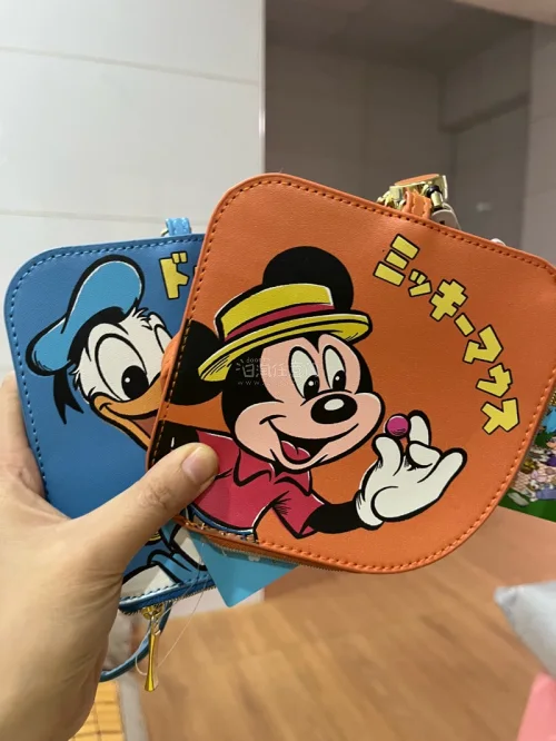 又是一箱米奇的周边到货啦，速度这次依旧一如既往的给力啦，不用多说都很满足。物品到手的成色很好，价格也很香，坐等下一波！