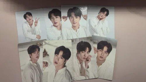 超级美萌的日咖环球！
打拍卖收到的非常好价的苹果珍∠( ᐛ 」∠)＿
还有一整套mini照片！
完全无瑕！状态非常好！
下次还切！