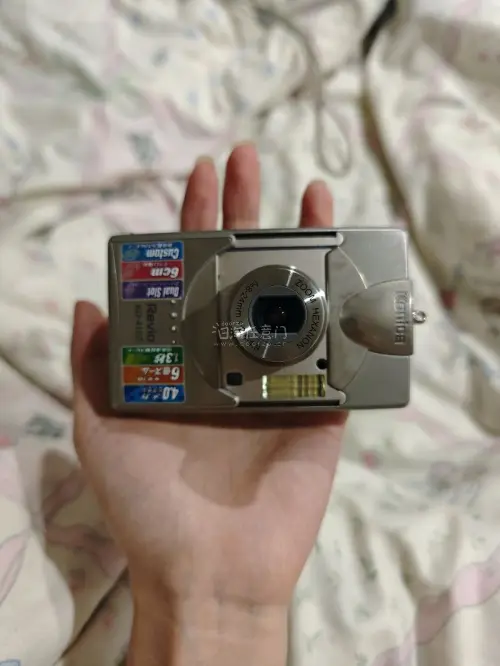 又又又在挖煤姬上淘ccd了，这次淘了两台，分别是柯尼卡kd410z和柯尼卡kd510z，这两台ccd的价格都很美丽呀~用了劵和积分后更美丽了哈哈哈哈，挖煤姬真的很适合捡漏哎~在挖煤姬上淘ccd真的比国内的便宜好多！
柯尼卡kd410z更清透一点，柯尼卡kd510z拍...