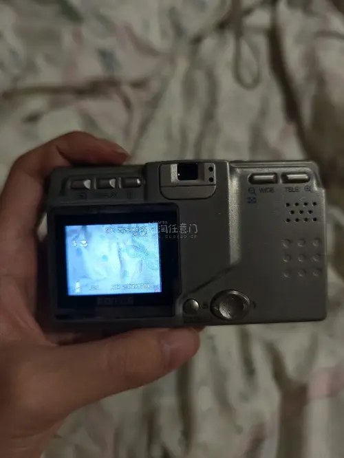 又又又在挖煤姬上淘ccd了，这次淘了两台，分别是柯尼卡kd410z和柯尼卡kd510z，这两台ccd的价格都很美丽呀~用了劵和积分后更美丽了哈哈哈哈，挖煤姬真的很适合捡漏哎~在挖煤姬上淘ccd真的比国内的便宜好多！
柯尼卡kd410z更清透一点，柯尼卡kd510z拍...