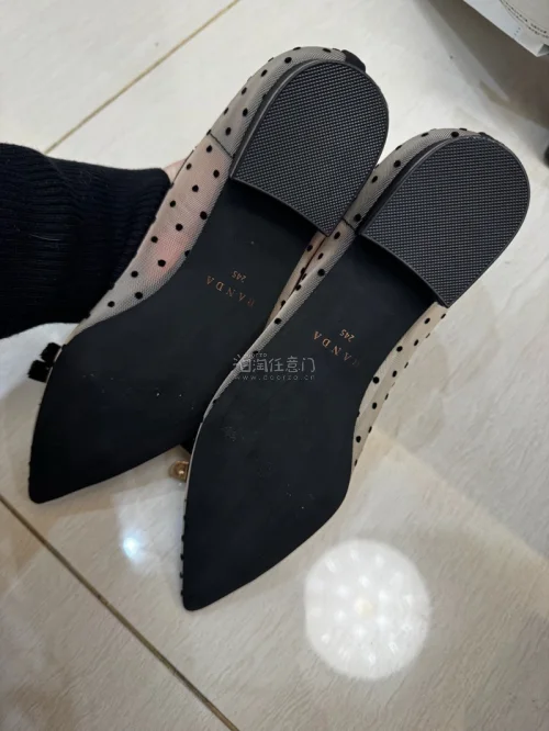 第一次买randa，刷了一个礼拜淘到的全新好价，200多拿下大热门款，就是比较可惜第一次买买大了一点呜呜