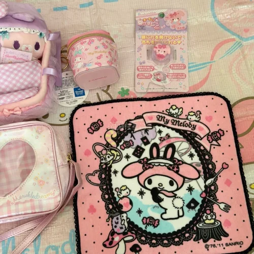 在挖煤姬入手三丽鸥小物体验超棒，操作简单、下单便捷，打包严实无破损，物流清晰可查，价格划算，可爱小物完好到手，日淘小物超省心～