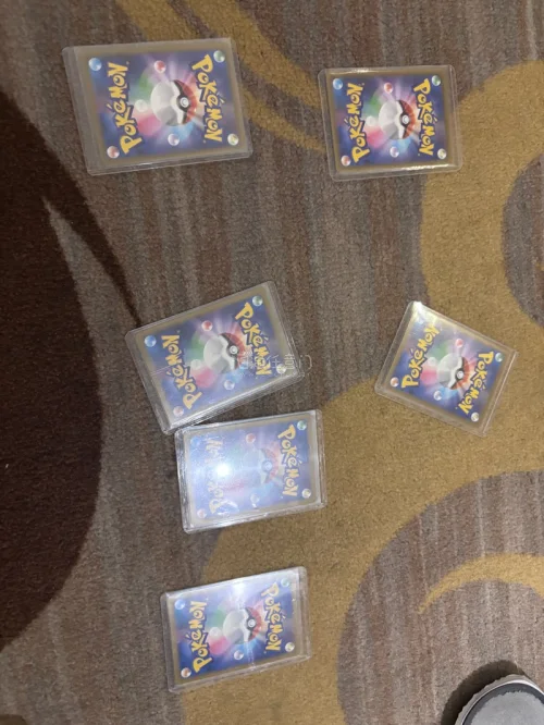 正好缺其中的几张价格实惠 还有卷更便宜了 唯一就是竹蜻蜓plus什么时候能回归哦 好多想买的但是税点有点高就不太舍得希望能早日回归竹蜻蜓plus