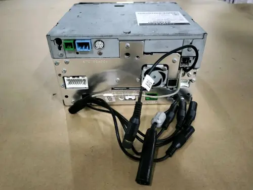 之前再平台买了台先锋套机，成色各方面都还好！听朋友说歌乐机器声音不错，索性就买了两台！到了一台。另一台也差不多到中国深圳海关了！这次买的一台歌乐MAX860HD,到货打开箱子，给人感觉卖家跟平台工作人员做事个细致喔。物品保护得挺好，国际物流运输效率也高。全程都挺顺利...