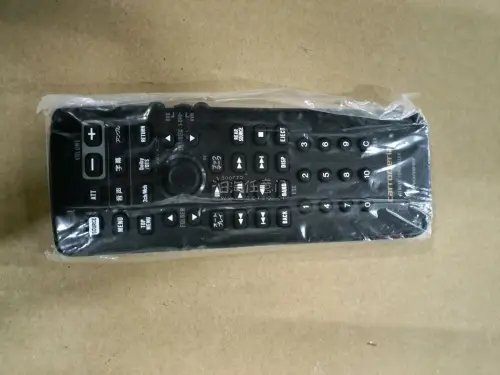 之前再平台买了台先锋套机，成色各方面都还好！听朋友说歌乐机器声音不错，索性就买了两台！到了一台。另一台也差不多到中国深圳海关了！这次买的一台歌乐MAX860HD,到货打开箱子，给人感觉卖家跟平台工作人员做事个细致喔。物品保护得挺好，国际物流运输效率也高。全程都挺顺利...