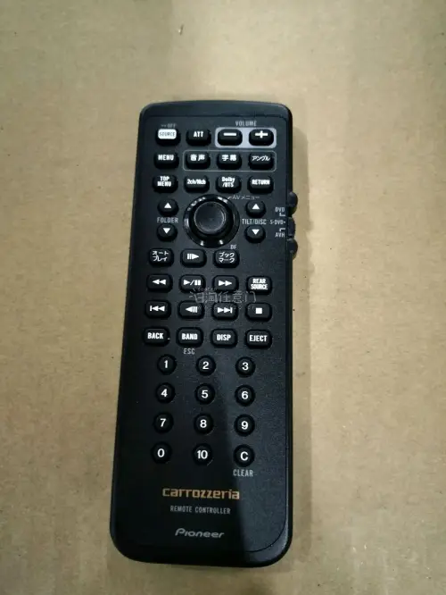 之前再平台买了台先锋套机，成色各方面都还好！听朋友说歌乐机器声音不错，索性就买了两台！到了一台。另一台也差不多到中国深圳海关了！这次买的一台歌乐MAX860HD,到货打开箱子，给人感觉卖家跟平台工作人员做事个细致喔。物品保护得挺好，国际物流运输效率也高。全程都挺顺利...