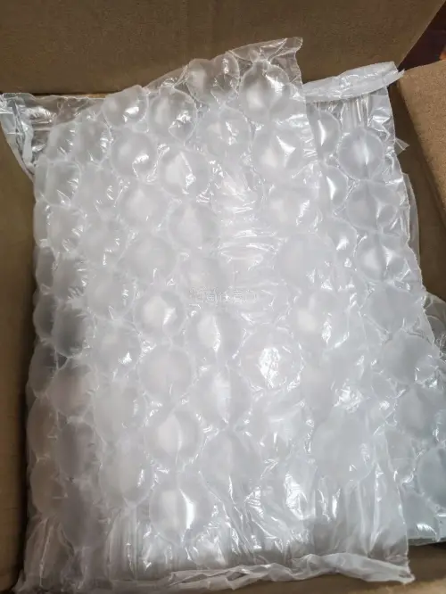 在任意门煤炉切的cd到啦！包装超用心，气泡柱加固，本来我都已经买好cd的替换装了，没想到cd到手完好无损～竹蜻蜓物流一周到手，品相和描述一致，太安心了！