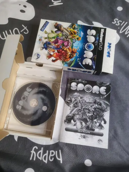 这次在日淘任意门上又挖了些中古游戏碟～包括xbox370平台的《失落的星球1》，《失落的星球2》还有亚洲版的《诅咒之影》（吐槽一下SotD的说明书是真的薄啊，基本上没啥内容）。还有PC版的《孢子》，说明书足足有84页，非常厚实（如果是彩印就更完美了）。还有一张《猎天...