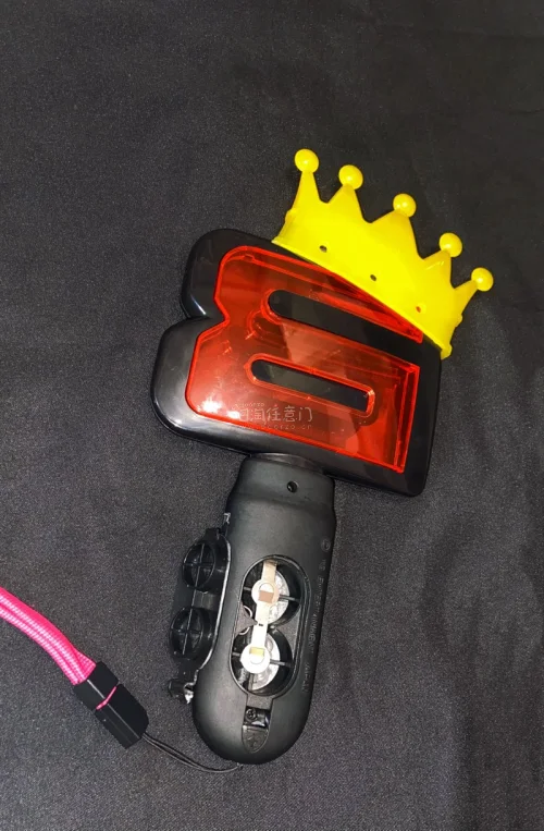 经过近日重大的线路调整之后又一单竹蜻蜓顺利收货啦 线路便宜方便 就是审核时间有所增加 可以理解毕竟包税线路取消了 感谢挖煤姬的工作人员^_^收到了十年前的应援棒 开心^_^