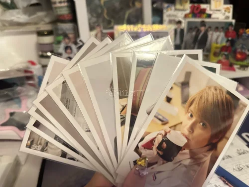 速度很快，东西到手也很严实，一如既往的易碎品标签真的很安心，终于把自己的小桌子摆满了周边，对于追求使用和收藏的人来说，切到好价复数真的很开心