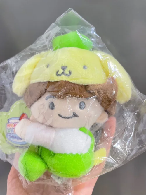 终于收到心心念念的浪花男子周边啦！在挖煤姬上切煤的体验真的太棒了，界面简洁自带翻译，完全不用担心语言障碍。物流也超级给力，包装严实，到手完好无损，幸福感满满！强烈安利给所有想淘日淘周边的姐妹！