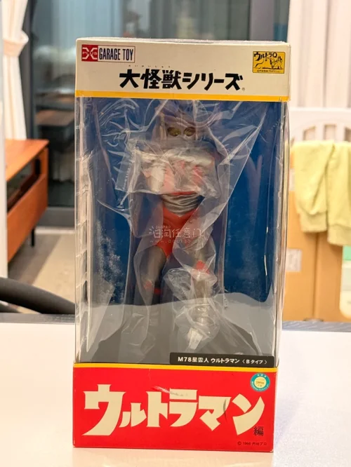 第一百八十七单啦，这次是两个老XP，状态都是非常好，B脸奥特曼更是全新未拆，但是这东西好像国内市场价格更好？？