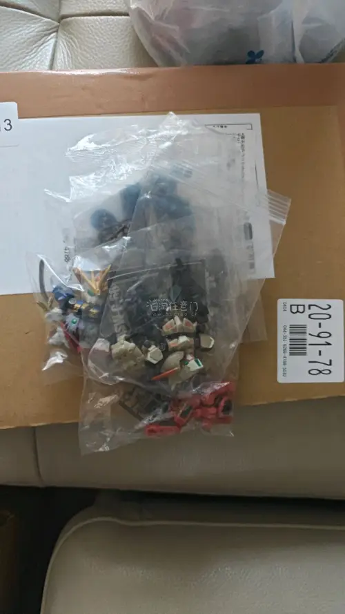 包装给力，满满都是气泡纸，完全不用担心运输途中出现运损，每件东西都另外包装，东西也好，以后海外购物好去处。