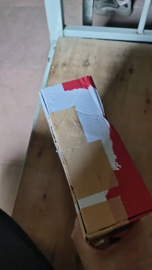 这次购买的先锋转换器到货了！东西不大，物品拿到手给我的感觉就是从外到内再到物品包装。整个包装过程我觉得无论是售卖店家还是日本邮政的工作人员做事的这个过程，给我的感觉就是非常细致。而且物品包得细致拆包特别方便！通过这几次的购物过程，给我的感觉就不物品打包工作做得太细了...