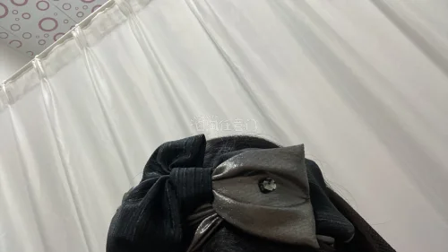 在挖煤姬上又买来喜欢的物品啦，走的竹蜻蜓，挺好的，货品也无损，特别开心的一次购物体验，
发带太可爱了！