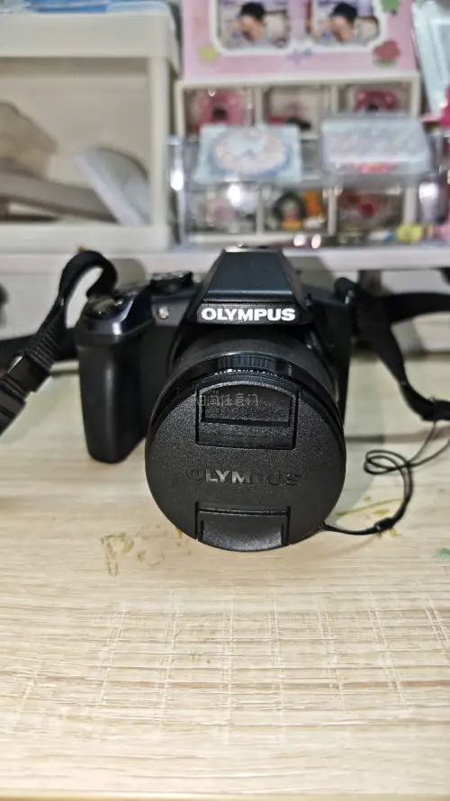 这次买了一台心心念念很久的相机 看到商家降价我就直接买了 型号是奥林巴斯sp100ee 大长焦一体机 可以拍到月亮 这次的物流还是一如既往的快 包装也很结实 新上的去商家包装的服务挺好的 可以帮我省点邮费