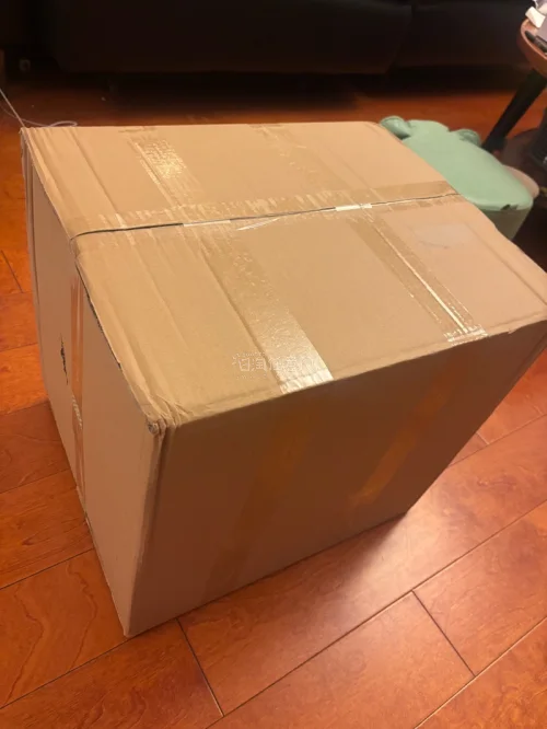 打包真的非常棒 里外多层防护 这次买的龙珠一番赏胖布欧很重 选用竹蜻蜓的价格很实惠 速度也很快 非常满意的收货体验