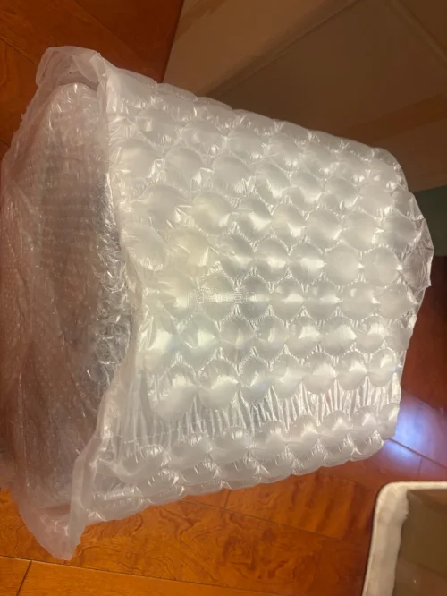 打包真的非常棒 里外多层防护 这次买的龙珠一番赏胖布欧很重 选用竹蜻蜓的价格很实惠 速度也很快 非常满意的收货体验