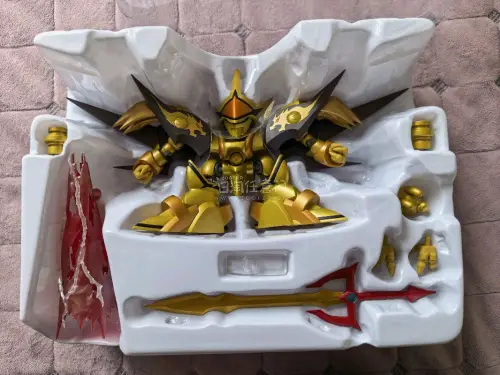 超级完美的购物体验，童年神作魔神英雄传的狮子龙神号，圆了童年梦。
还有gsc的机械蜂机娘，做的非常好。
物流依旧是竹蜻蜓，迅速，打：打包好，价格实惠！