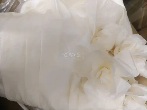 淘到喜欢的礼裙，非常满意?购物体验也不错，物流迅速，操作简单通俗易懂，推荐挖煤姬购物！价格便宜实惠，愉快的购物！