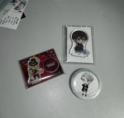 分享下我的挖煤姬购物体验～入手了罗小黑立牌和杰克毛绒，操作简单好上手，打包超用心，到货完好无损，切煤囤谷真的超省心！