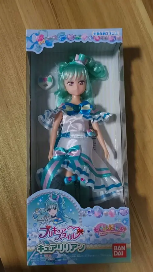 其实我这次买Licca娃娃还是有点忐忑的，因为毕竟是盒子装的，要是压瘪了就不好了，但是6只Licca茉优娃娃都完好无损的收到了，毛绒也超级可爱，感谢姬姬。