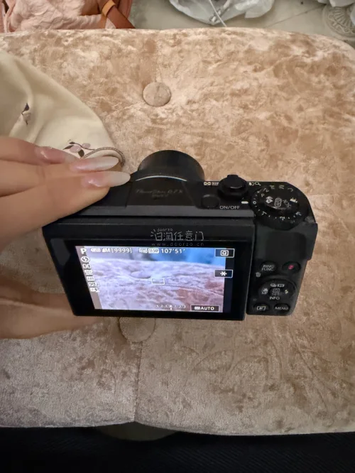 就这样水灵灵淘到了大名鼎鼎的机皇佳能g7x2！果然名不虚传 出片真的很美丽！！算上税和运费价格也很划算
挖煤姬是一个非常好用的购物平台，拥有超多站点，满足爱海淘者的所有需求，并且物流选择多样，搜索功能强大 ！操作简单易上手 ，还有三个月的免费存储期！
感谢任意门挖煤...就这样水灵灵淘到了大名鼎鼎的机皇佳能g7x2！果然名不虚传 出片真的很美丽！！算上税和运费价格也很划算
挖煤姬是一个非常好用的购物平台，拥有超多站点，满足爱海淘者的所有需求，并且物流选择多样，搜索功能强大 ！操作简单易上手 ，还有三个月的