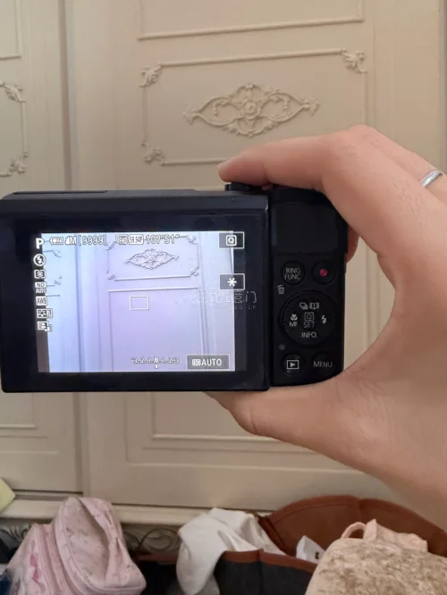 就这样水灵灵淘到了大名鼎鼎的机皇佳能g7x2！果然名不虚传 出片真的很美丽！！算上税和运费价格也很划算
挖煤姬是一个非常好用的购物平台，拥有超多站点，满足爱海淘者的所有需求，并且物流选择多样，搜索功能强大 ！操作简单易上手 ，还有三个月的免费存储期！
感谢任意门挖煤...就这样水灵灵淘到了大名鼎鼎的机皇佳能g7x2！果然名不虚传 出片真的很美丽！！算上税和运费价格也很划算
挖煤姬是一个非常好用的购物平台，拥有超多站点，满足爱海淘者的所有需求，并且物流选择多样，搜索功能强大 ！操作简单易上手 ，还有三个月的