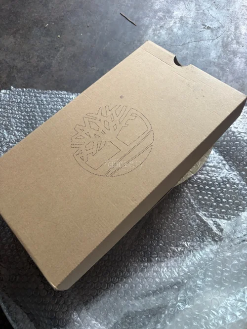 这波挖煤姬淘靴血赚不亏！用半价买到成色绝、质感好的经典款靴子，复古百搭还耐穿，性价比直接拉满。已经列入无限回购清单，下次还要来淘其他款式的靴子～