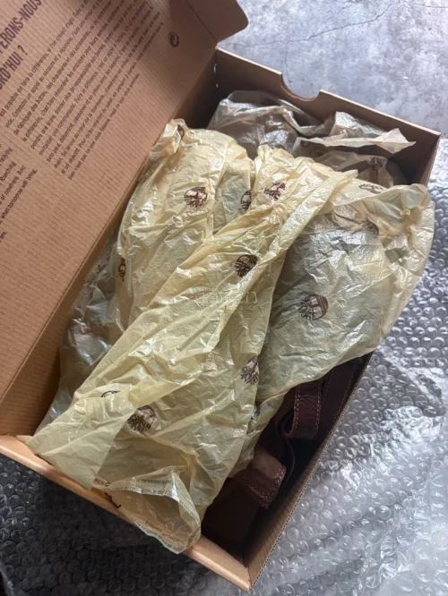 这波挖煤姬淘靴血赚不亏！用半价买到成色绝、质感好的经典款靴子，复古百搭还耐穿，性价比直接拉满。已经列入无限回购清单，下次还要来淘其他款式的靴子～