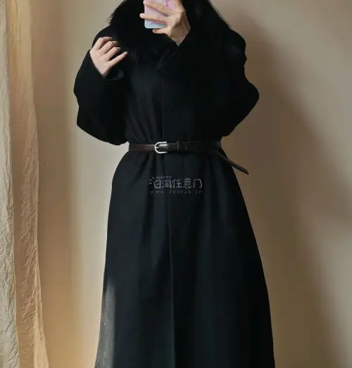 每一件都包装的严严实实的，收到手比卖家图还要好看！这个绝美大毛领真的爱了！真的要表扬一下挖煤姬，从拍下到到手特别快，每个流程都很迅速。