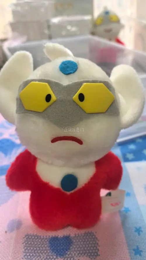 终于切到了泰罗的抽象娃娃，不敢想带着这些雷霆丑娃招摇过市会有多拉风。申请竹蜻蜓比想象的快，包装也没有破损，总之好用爱用