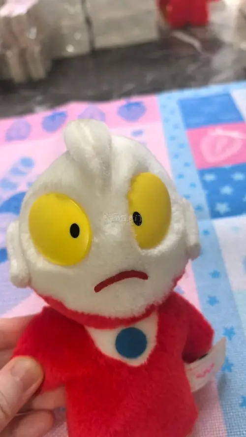 终于切到了泰罗的抽象娃娃，不敢想带着这些雷霆丑娃招摇过市会有多拉风。申请竹蜻蜓比想象的快，包装也没有破损，总之好用爱用